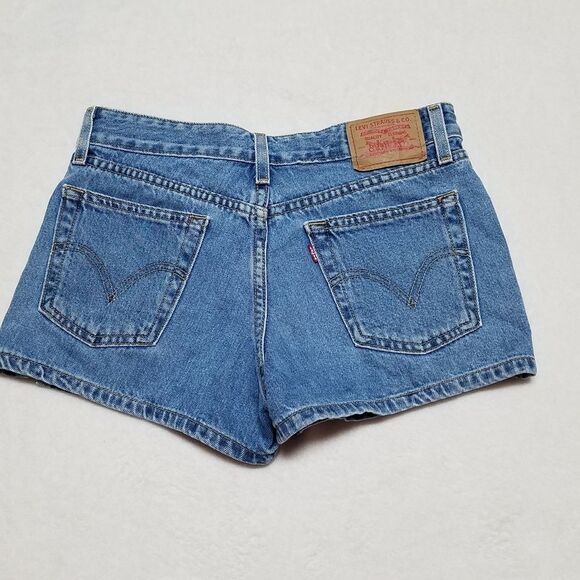 VINTAGE Y2K Levi's Daisy Duke Denim Shorty Shorts - Picture 9 of 13